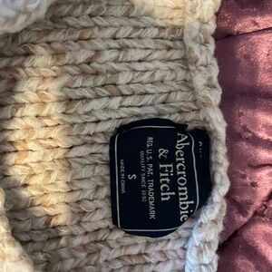 Abercrombie & Fitch Cream Knit Sweater